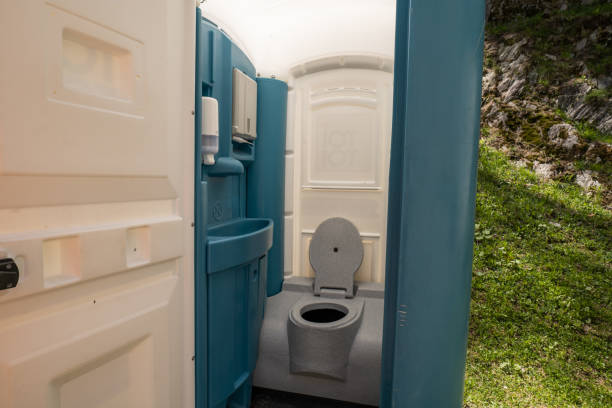Best Construction site porta potty rental  in Valencia West, AZ