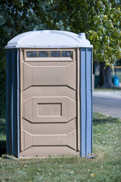 Best Portable restroom trailer rental  in Valencia West, AZ