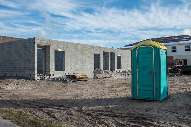 Porta potty delivery and setup in Valencia West, AZ